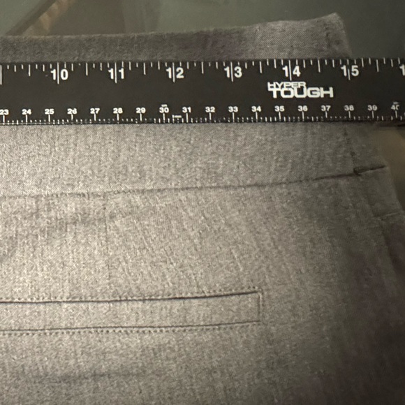 NWT Women’s size medium Gray Ankle work dress Pants mid rise cropped Maurice’s - Picture 6 of 8